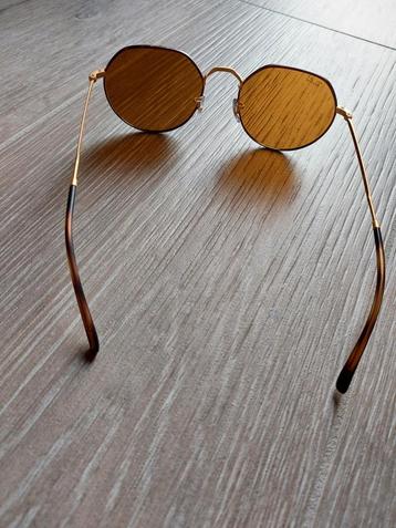 zonnebril ray-ban , unisex dames/heren. zeer mooie bril. beschikbaar voor biedingen