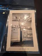 Photo ancienne d'une cuisine. 1951. Très bon état