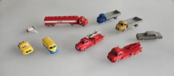 lot met vintage Lego miniatuur auto ' s beschikbaar voor biedingen