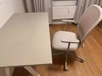 IKEA Office Desk and Chair with arms, Huis en Inrichting, Zetels | Complete zithoeken, Ophalen of Verzenden, Zo goed als nieuw