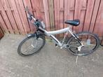 Een Gazelle mountainbike 26 inch kader 51cm  21versnelingen, Fietsen en Brommers, Fietsen | Mountainbikes en ATB, Ophalen, Zo goed als nieuw