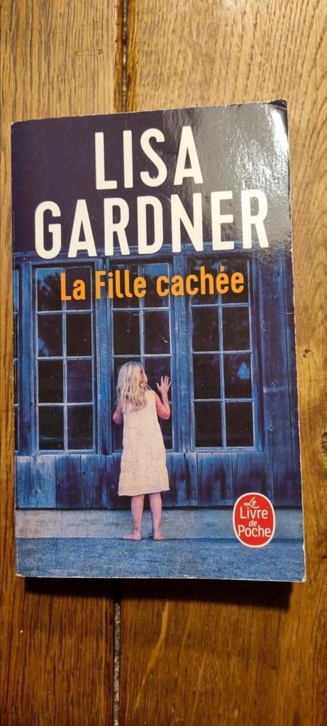 La Fille cachée, Boeken, Thrillers, Zo goed als nieuw, Ophalen of Verzenden
