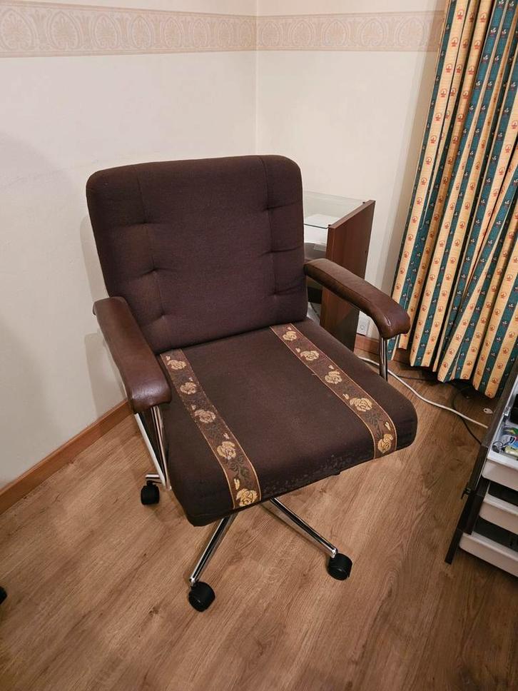 Vintage bureaustoel met wielen — jaren 70/80, Huis en Inrichting, Bureaustoelen, Zo goed als nieuw, Bureaustoel, Ophalen