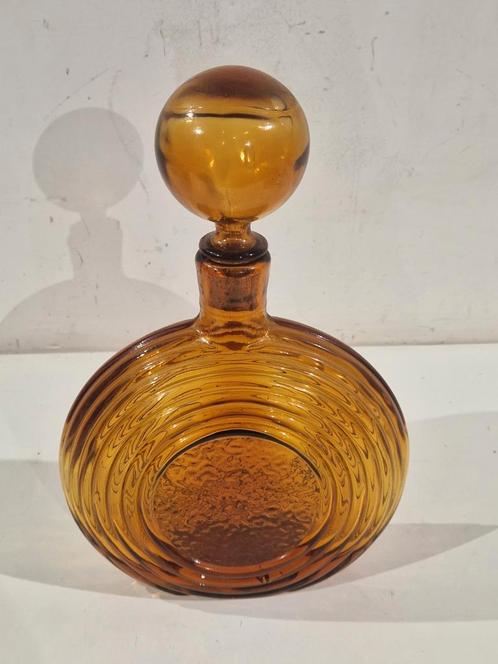 Empoli Rossini reliëf brutalist amber glas decanteer karaf, Antiek en Kunst, Antiek | Glaswerk en Kristal, Ophalen of Verzenden