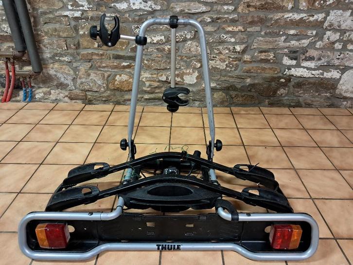 Porte vélos THULE, Autos : Divers, Porte-vélos, Utilisé, Accessoire porte-vélos, 2 vélos, Enlèvement