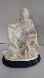 Pieta van Michelangelo door A. Santini - 27 cm - 4,5 kg, Antiquités & Art, Enlèvement ou Envoi