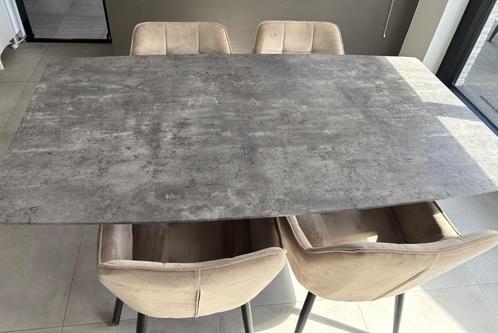 Eettafel met 4 beige velvet stoelen, Huis en Inrichting, Tafels | Eettafels, Vier personen, Ophalen