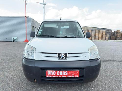 Peugeot partner 1.6 HDi LICHTE VRACHT Airco, Auto's, Bestelwagens en Lichte vracht, Bedrijf, Te koop, ABS, Airbags, Airconditioning