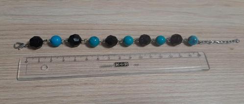 Bracelet fantaisie bleu (nuances) et noir, Handtassen en Accessoires, Armbanden, Zo goed als nieuw, Kunststof of Plastic, Blauw