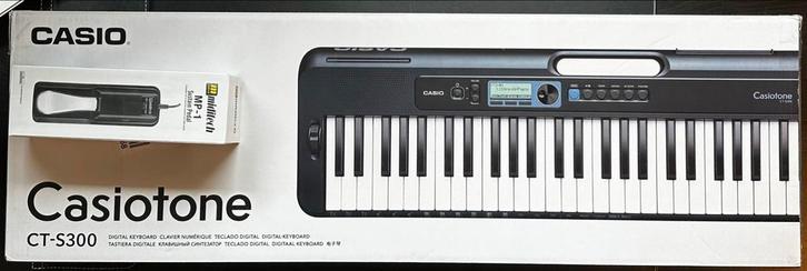 Casio CT-S300 Keyboard + Sustain Pedal, Muziek en Instrumenten, Keyboards, Zo goed als nieuw, Casio, Ophalen
