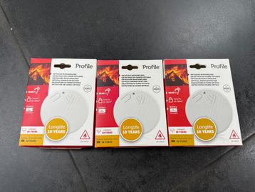 3x profile rookdetector beschikbaar voor biedingen