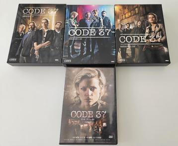 Volledige serie Code 37 : seizoen 1 , 2 en 3 + de film beschikbaar voor biedingen