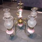 Lustre en porcelaine du xix siècles, Enlèvement