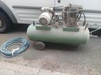 Compressor + darm met pistool, Doe-het-zelf en Bouw, Compressors, Ophalen, Gebruikt, Mobiel, 10 bar of meer