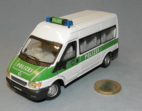 Schuco 1/43 : Ford Transit Minibus "Polizei" 1st edition, Hobby en Vrije tijd, Modelauto's | 1:43, Nieuw, Bus of Vrachtwagen, Schuco
