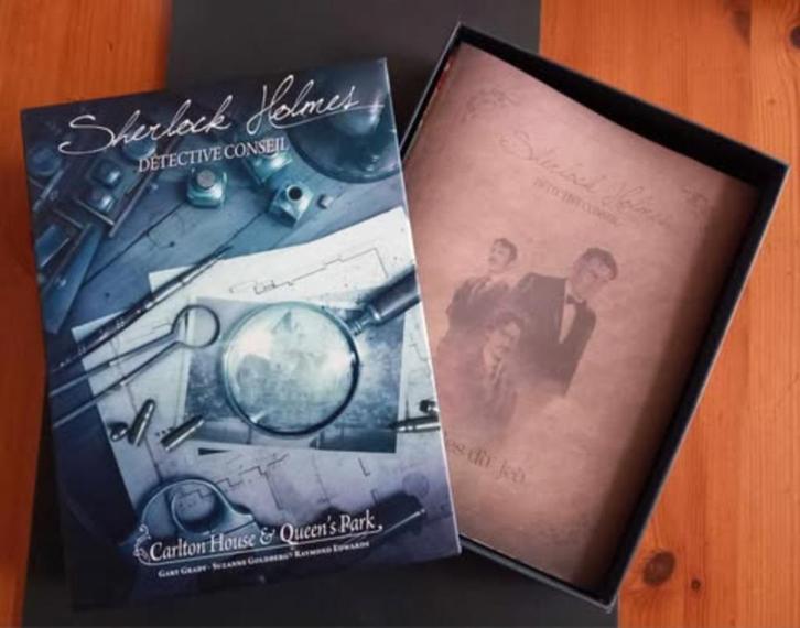Sherlock Holmes Détective conseil - Carlton House & Queen's, Hobby en Vrije tijd, Gezelschapsspellen | Overige, Nieuw, Een of twee spelers