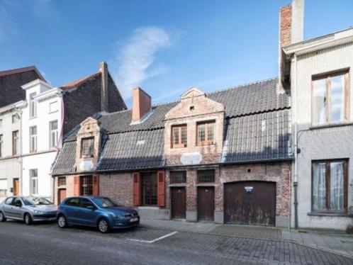 Karaktervol huis van 1726 te koop, Immo, Huizen en Appartementen te koop, Gent, Tussenwoning, E