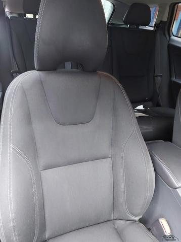 Volvo V60 '15 Interieur stoel airbag stoelen deurpanelen com