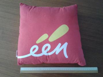 Kussen één (TV-zender) beschikbaar voor biedingen