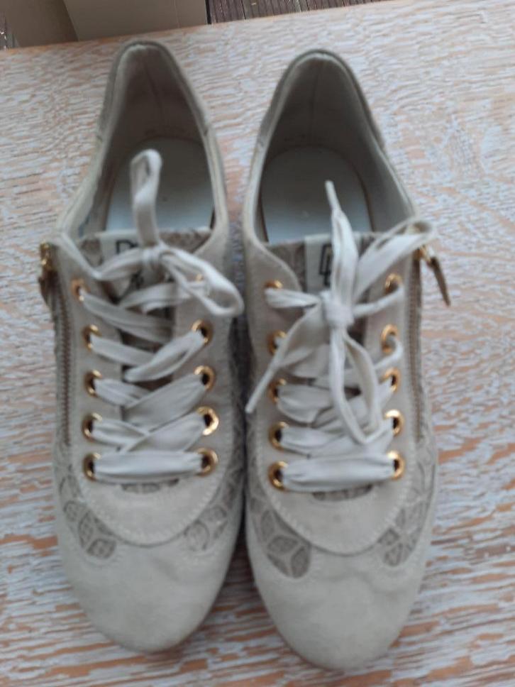 Mooie sneakers DL Sports - 40, Kleding | Dames, Schoenen, Zo goed als nieuw, Sneakers, Overige kleuren, Ophalen of Verzenden