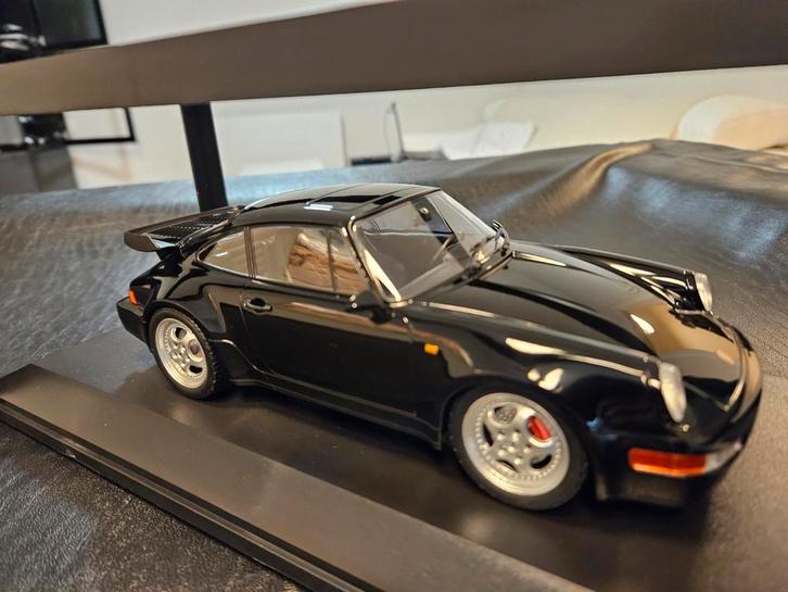 Minichamps Porsche 911 1990 turbo 1/18, Hobby en Vrije tijd, Modelauto's | 1:18, Zo goed als nieuw, Auto, MiniChamps, Ophalen