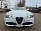 Alfa Romeo Giulia 2.2 Diesel Automaat Euro6 Bi xenon  Airco, Auto's, Alfa Romeo, Wit, Leder, Giulia, 100 kW