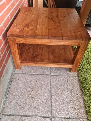 Teak salontafel  beschikbaar voor biedingen