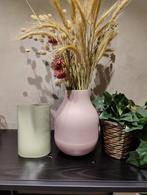 2 vases et une plante artificielle A VENDRE, Maison & Meubles, Accessoires pour la Maison | Vases, Comme neuf, Enlèvement ou Envoi