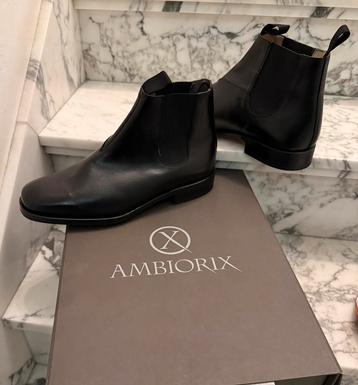 Les 3 paires NEUVES pour 100 euros beschikbaar voor biedingen