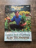 Gardener’s World Complete Book of Gardening (Engelstalig), Ophalen of Verzenden, Gelezen