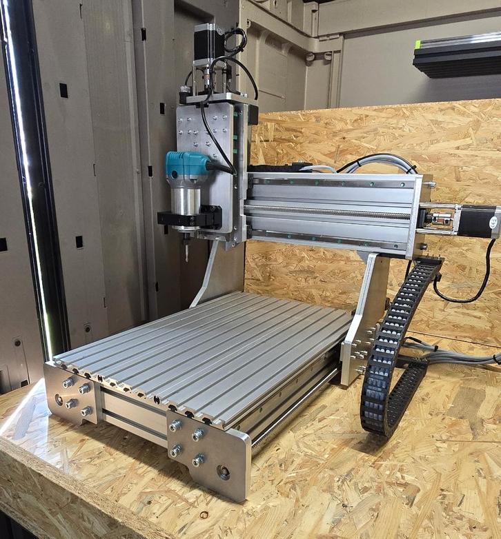 DIY CNC Machine (Deels gebouwd) – Hoogwaardige componenten, Bricolage & Construction, Outillage | Fraiseuses, Neuf, Électrique