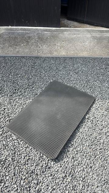 Grind uitloopmat  kattenbak zwart. M: Large beschikbaar voor biedingen