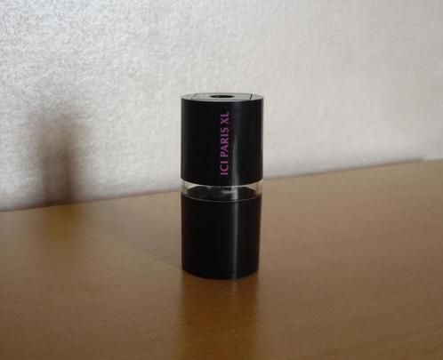 Zwarte dubbele make-up potlood slijper pencil sharpener, Handtassen en Accessoires, Uiterlijk | Cosmetica en Make-up, Make-up