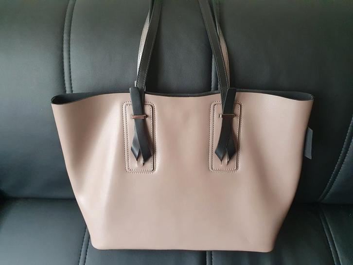 Handtas GIANNI CHIARINI  made in Italy, echt Genuine leder., Handtassen en Accessoires, Tassen | Damestassen, Nieuw, Handtas, Ophalen