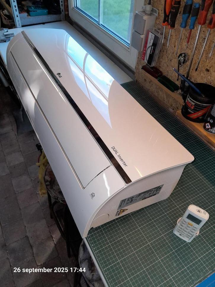 LG DUAL INVERTER AIRCO BINNEN + BUITENUNIT, Elektronische apparatuur, Airco's, Zo goed als nieuw, Wandairco, 60 tot 100 m³, 3 snelheden of meer