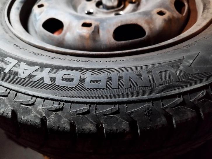 4 roues hiver jantes + pneus neige uniroyal contact m+s, Auto-onderdelen, Banden en Velgen, Banden en Velgen, Winterbanden, 14 inch