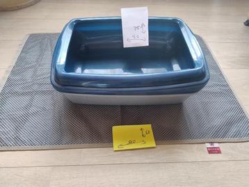 kattebak en mat beschikbaar voor biedingen