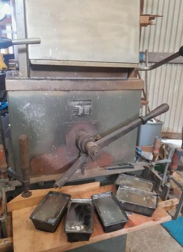 Electr Lood Smeltmachine in goede werkende staat, 380V beschikbaar voor biedingen