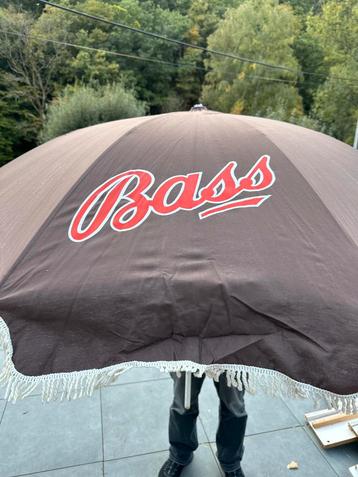 Parasol bass beer jaren 60 beschikbaar voor biedingen