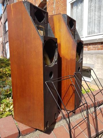 Elipson 1402  (lege) cabinets  beschikbaar voor biedingen