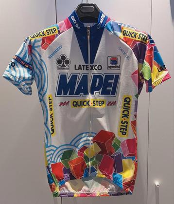 Set van 3 XL fietsshirts beschikbaar voor biedingen