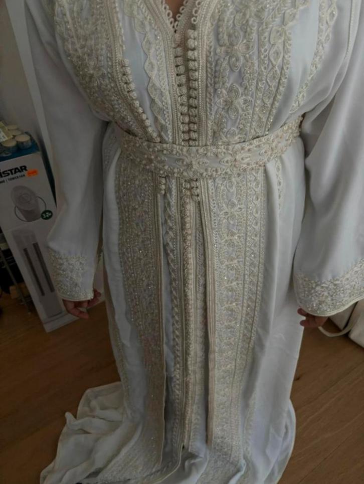 Witte caftan - trouwjurk, Kleding | Dames, Trouwkleding en Trouwaccessoires, Trouwjurk, Ophalen of Verzenden