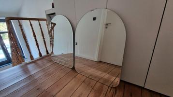 2 miroirs en arche trè bon état. beschikbaar voor biedingen