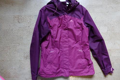 Quecha regenjas bordeaux maat L, Kleding | Dames, Jassen | Zomer, Gedragen, Maat 42/44 (L), Overige kleuren, Ophalen of Verzenden