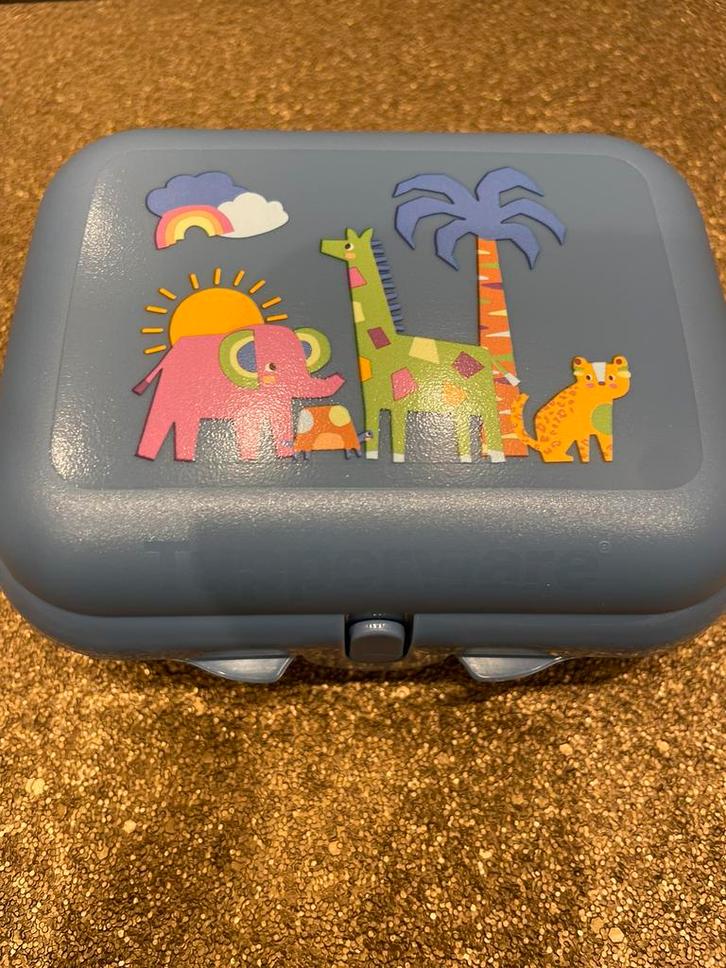 Boîte à collation Tupperware de taille moyenne, Divers, Fournitures scolaires, Neuf, Enlèvement ou Envoi