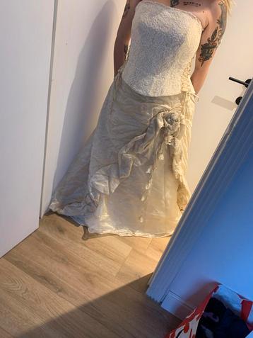 Belle robe de mariée, style bohème vintage, taille 38 