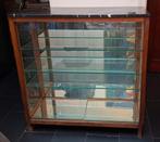 Vitrinekast met marmeren blad (los) L 107, D 43, H 113, Enlèvement