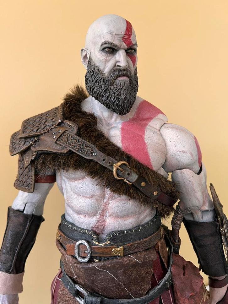 1/4 scale custom Kratos, God of War, Verzamelen, Film en Tv, Zo goed als nieuw, Verzenden