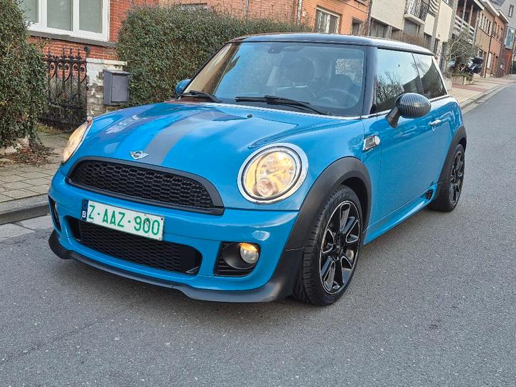 MINI COOPER R56 1.6 À ESSENCE.  6400 EUROS, Autos, Mini, Entreprise, Achat, Cooper, ABS, Airbags, Air conditionné, Alarme, Bluetooth