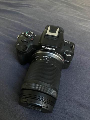 Canon R50 + Canon RF-S 18-150mm f/3.5-5.6 beschikbaar voor biedingen
